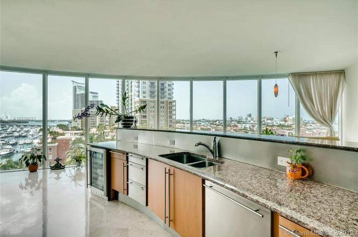 1000 S. Pointe Dr 801