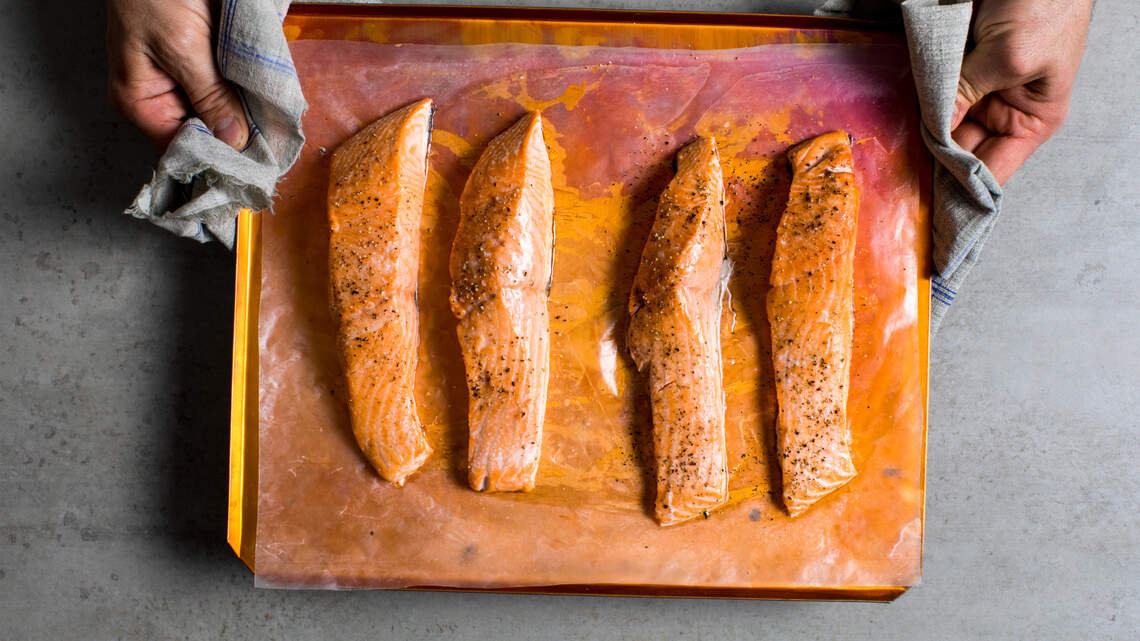 Eating salmon, tuna and other omega-3 rich foods can cut risk of this eye disease