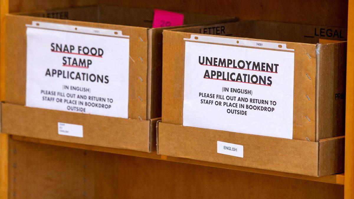 Democratic lawmakers in Florida are drafting legislation to nearly double the weekly unemployment benefit to $500 and make other improvements for jobless workers.