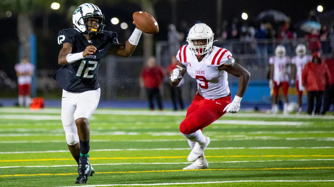 Miami Central’s QB’s 6 touchdowns too much for Palmetto in state semifinal game