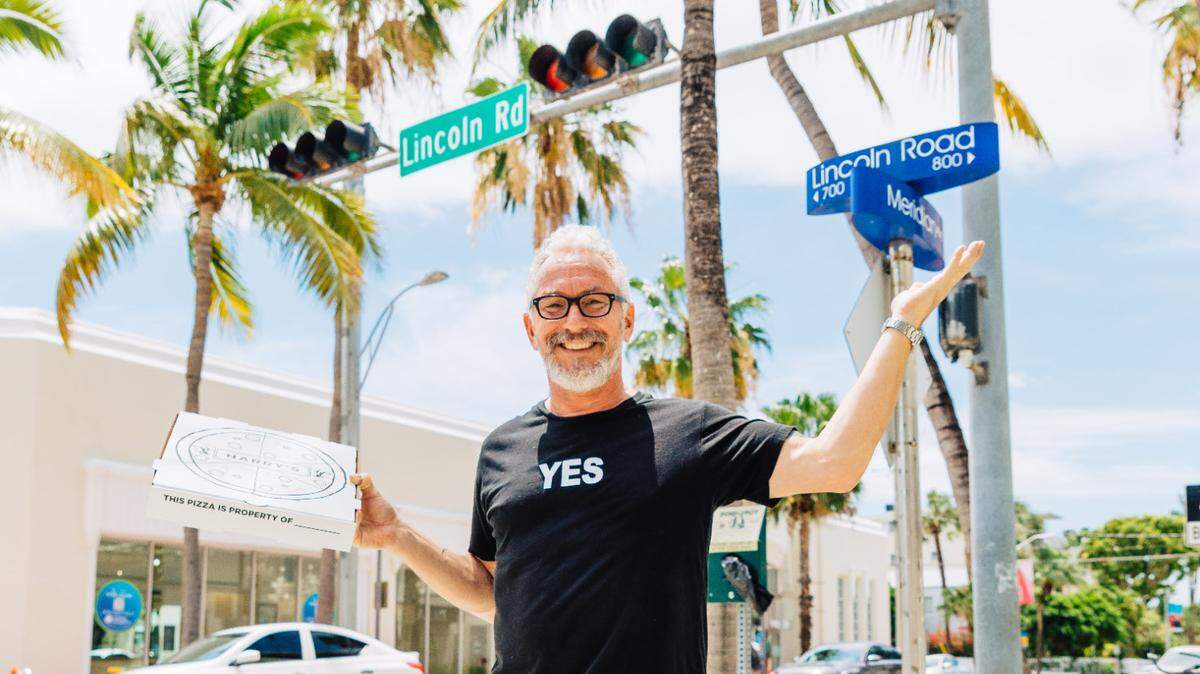 Michael Schwartz will open a new Harry’s Pizzeria on Miami Beach’s Lincoln Road in July 2021.