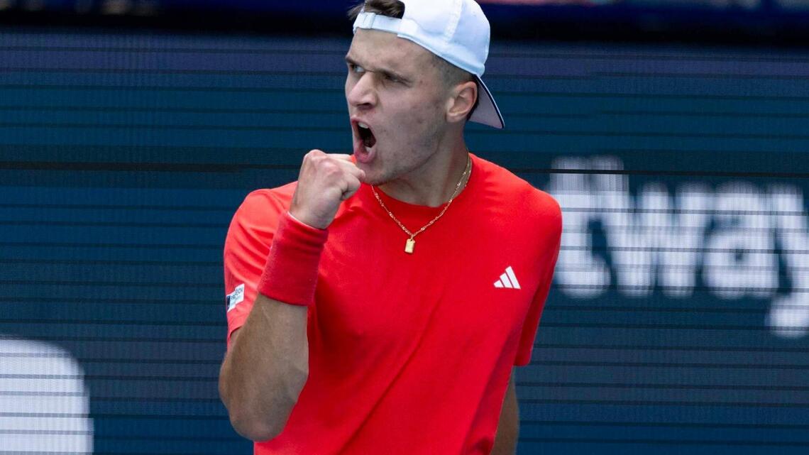 Mensik upsets Fils in Miami Open quarterfinal, No. 1 Sabalenka advances to final