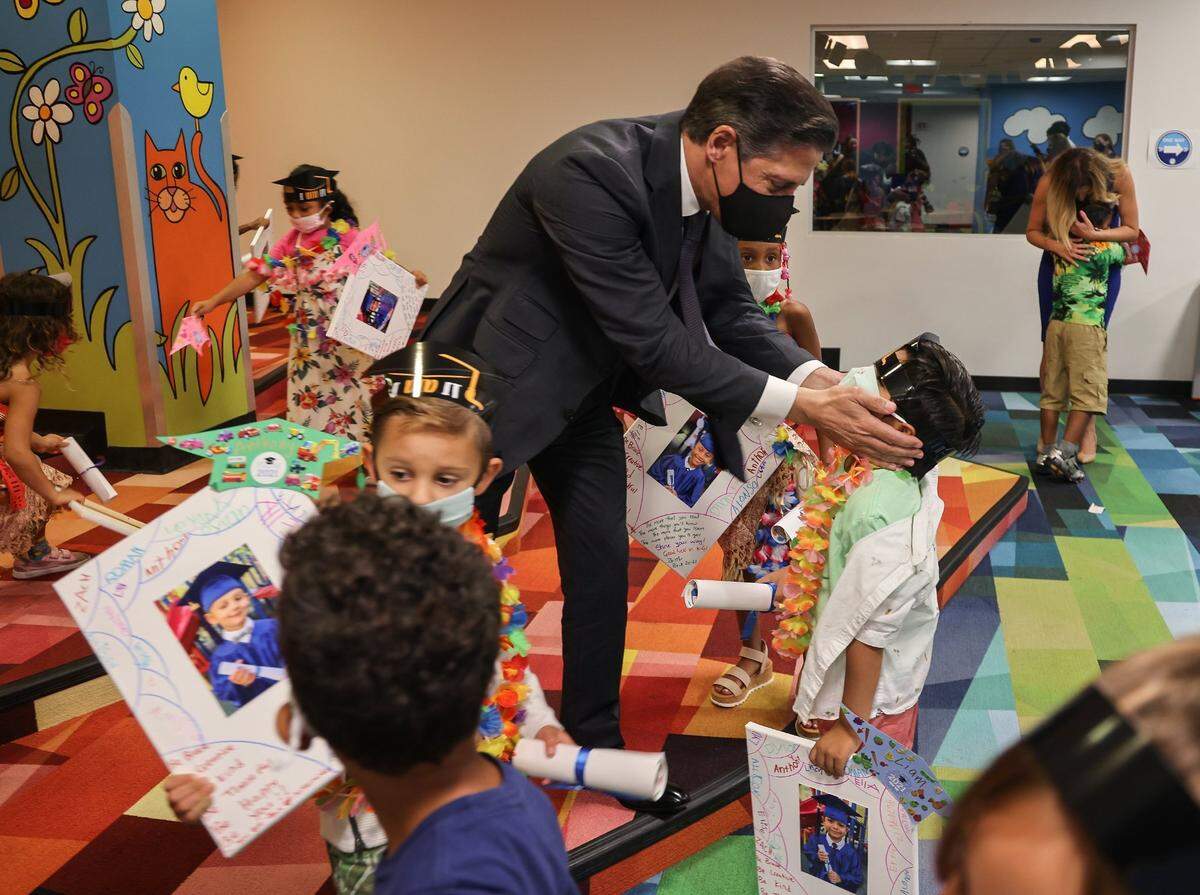 Superintendent Alberto Carvalho, with iPrep Academy pre-K students in June, says he plans to follow science and medical experts’ guidance when it comes to wearing masks in schools.