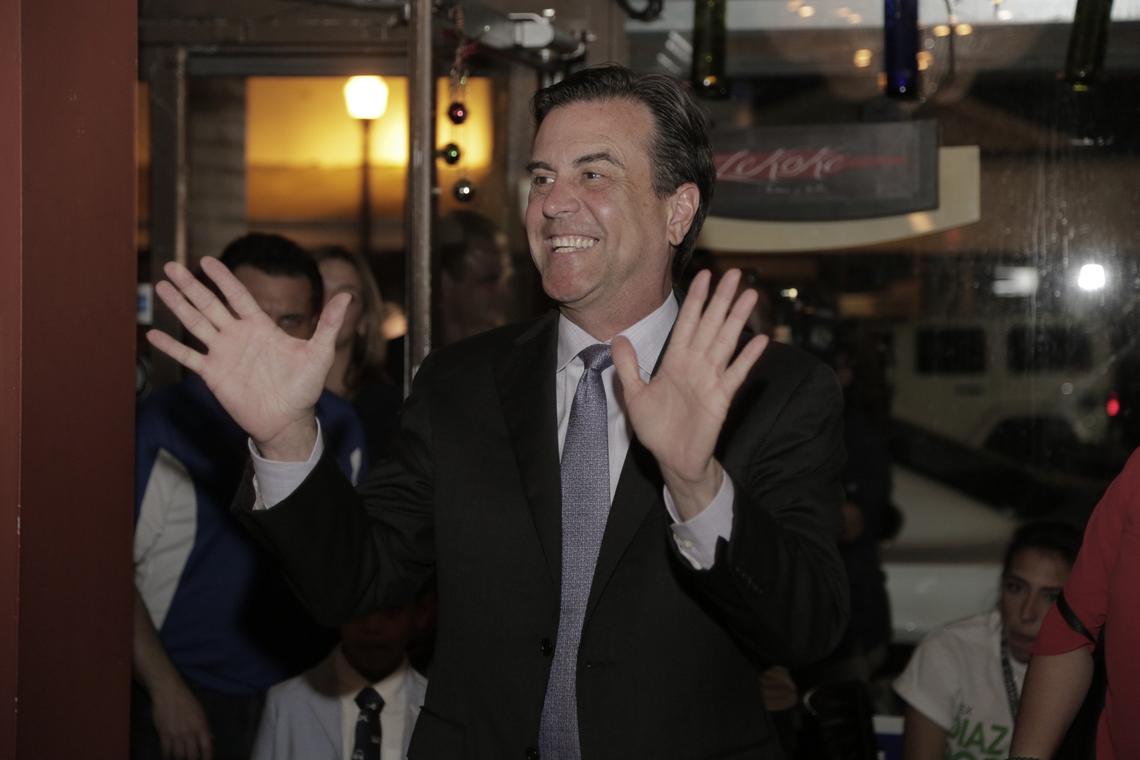 Alex Diaz de la Portilla greets supporters during a post election party at Le Koke Wine and Bites in Little Havana  on May 22, 2018. He finished third in the race to replace Miami-Dade Commissioner Bruno Barreiro and missed a slot in the June 19 runoff.