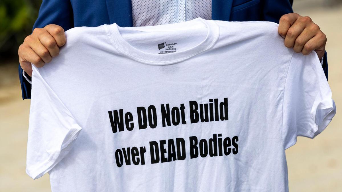 ‘How could we build over dead bodies?’ Some Surfside families want a memorial, answers