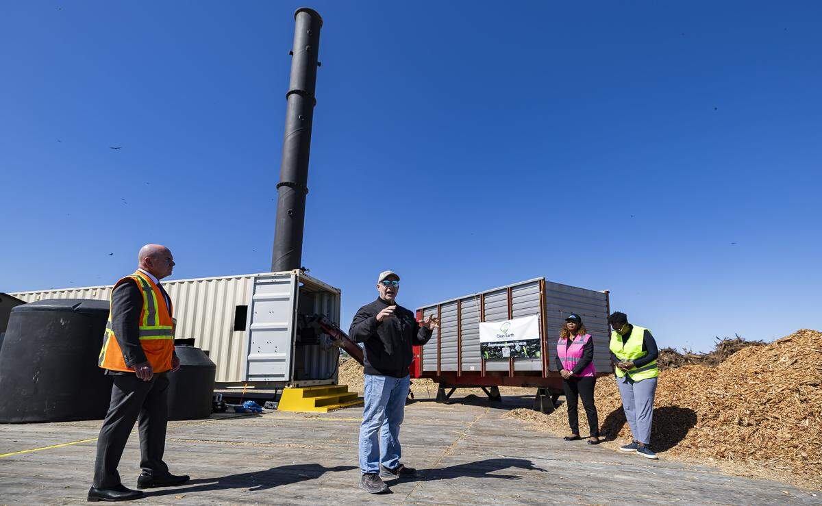 Clean Earth Innovations CEO Harold Gubnitsky, center, speaks during the opening of his company's pilot biochar program at the South Dade Landfill on Friday, Feb. 6, 2025, in Homestead, Fla.