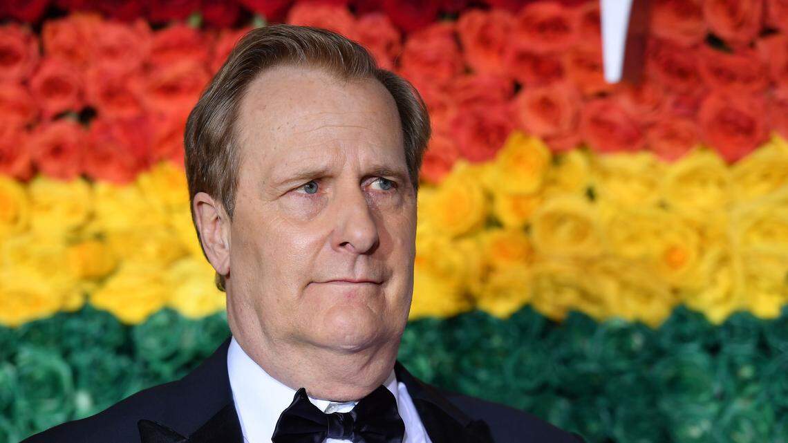 Jeff Daniels Reacts After His Viral Sandwich Sends Internet (and Grocery Stores) Into Frenzy