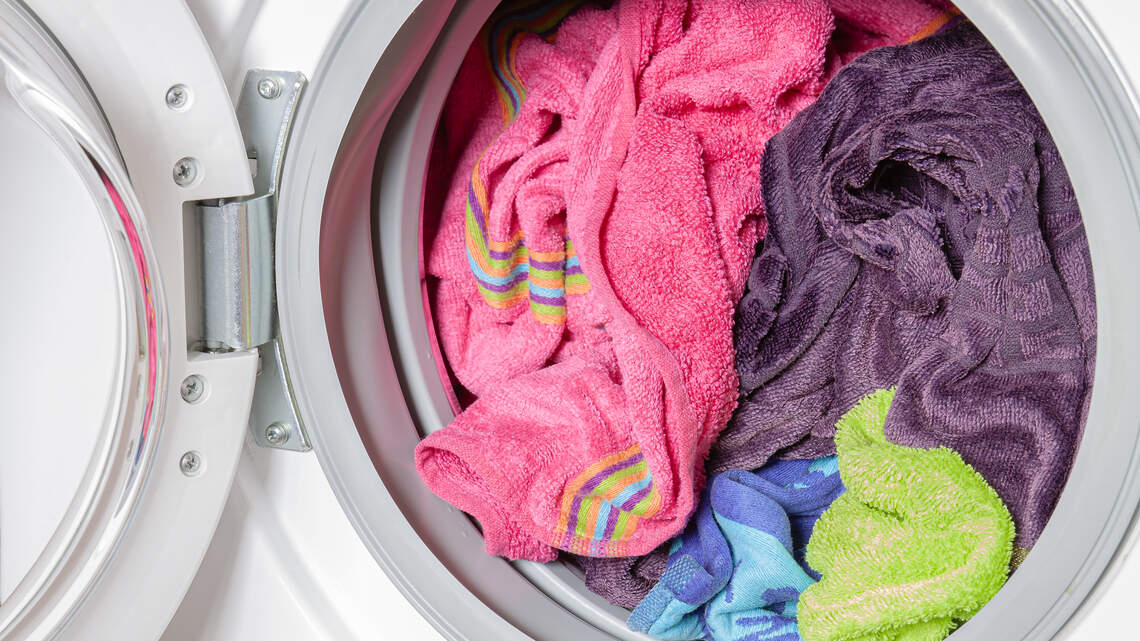 Do laundry detergent sheets clean as well as liquid detergent? Here’s what recent testing shows