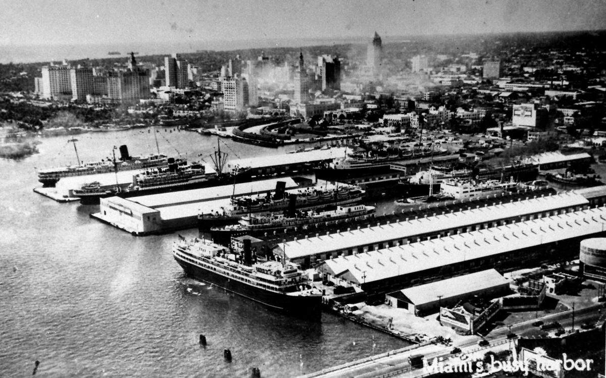 MIami harbor in the 1940s. The space became Bicentennial Park in the 1970s.