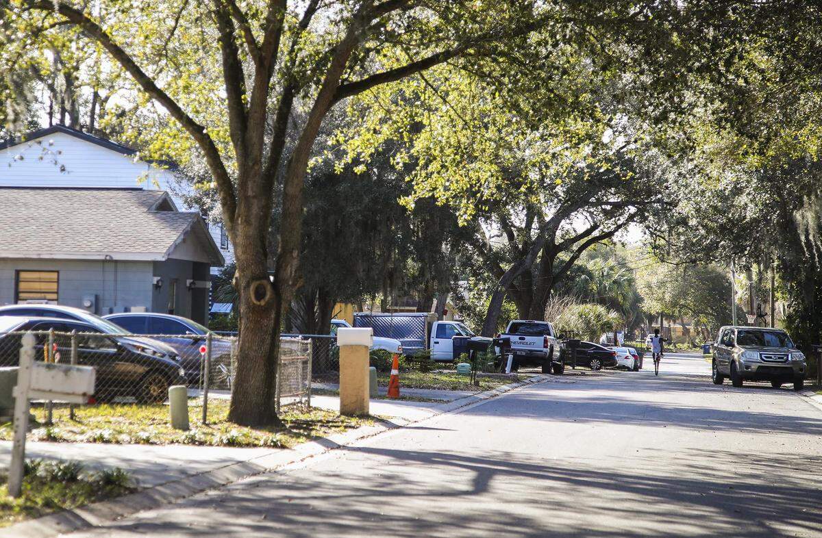 A street view of the 2500 block of East Curtis Street in Tampa on Tuesday, Feb. 9, 2021. This neighborhood contains many rental homes owned by an investment fund whose top foreign investors are heirs of the French fashion company Hermès.