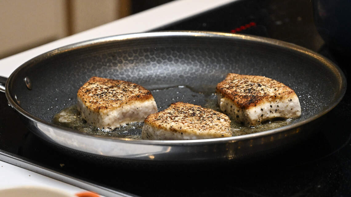 When should you actually throw out a nonstick pan? The warning signs most people miss