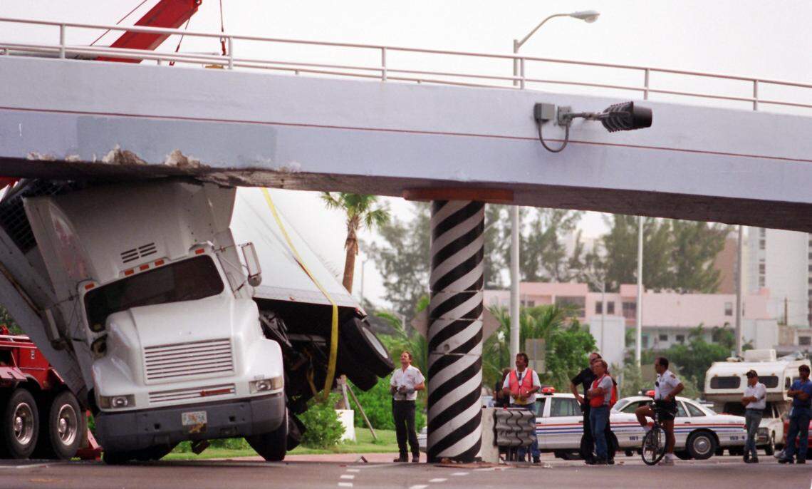 A stuck truck under the 63rd Street flyover in 1995.