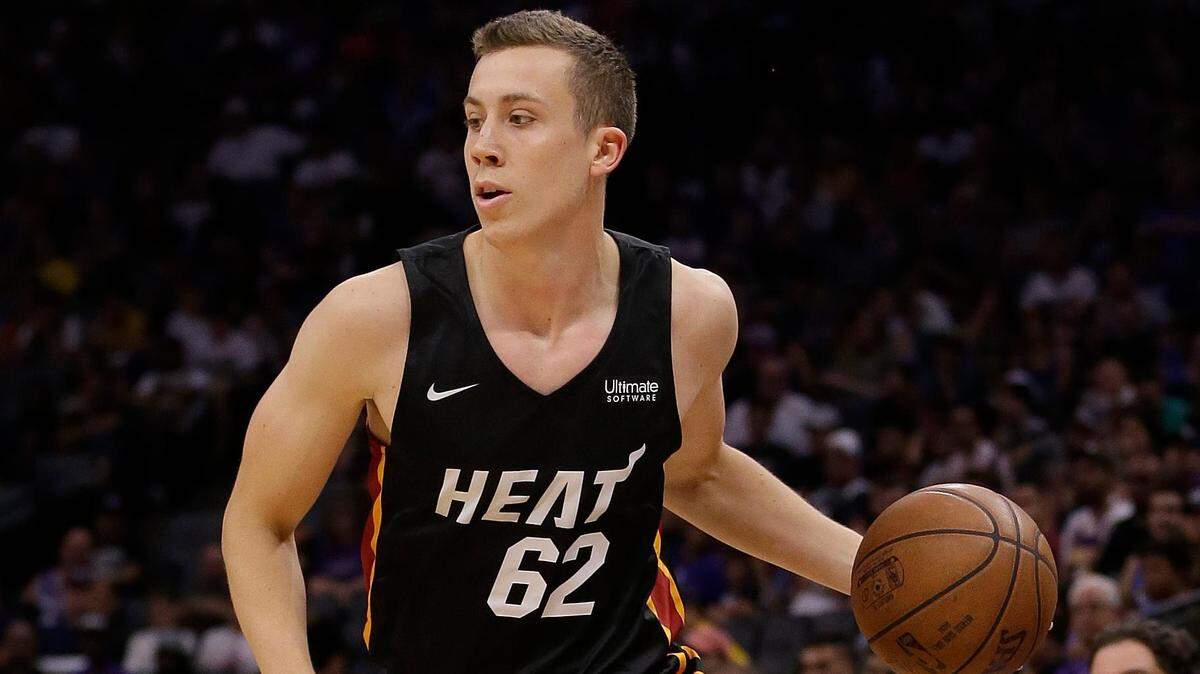 Miami Heat forward Duncan Robinson drives against the Sacramento Kings during the first half of an NBA summer league basketball game Thursday, July 5, 2018, in Sacramento, Calif. (AP Photo/Rich Pedroncelli)