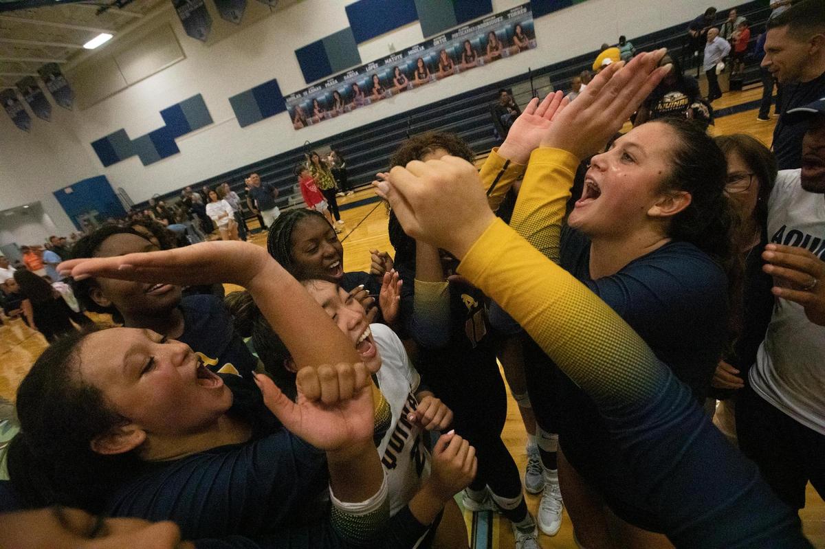 St. Thomas Aquinas Wins agains Lourdes at Our Lady of Lourdes Academy,, Miami, FL.