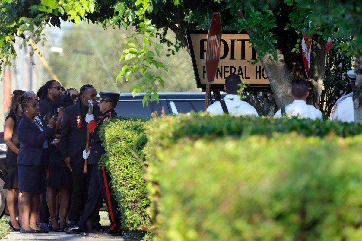 The funeral procession for Broward Sheriff Fire Rescue Battalion Chief Terryson Jackson leaves the L.C. Poitier Funeral Home in Pompano Beach on Friday, Sept. 8, 2023. Jackson died in a helicopter crash on Monday, Aug. 28, when he and two BSFR colleagues were returning to the airport after responding to an emergency call. (Amy Beth Bennett / South Florida Sun Sentinel)