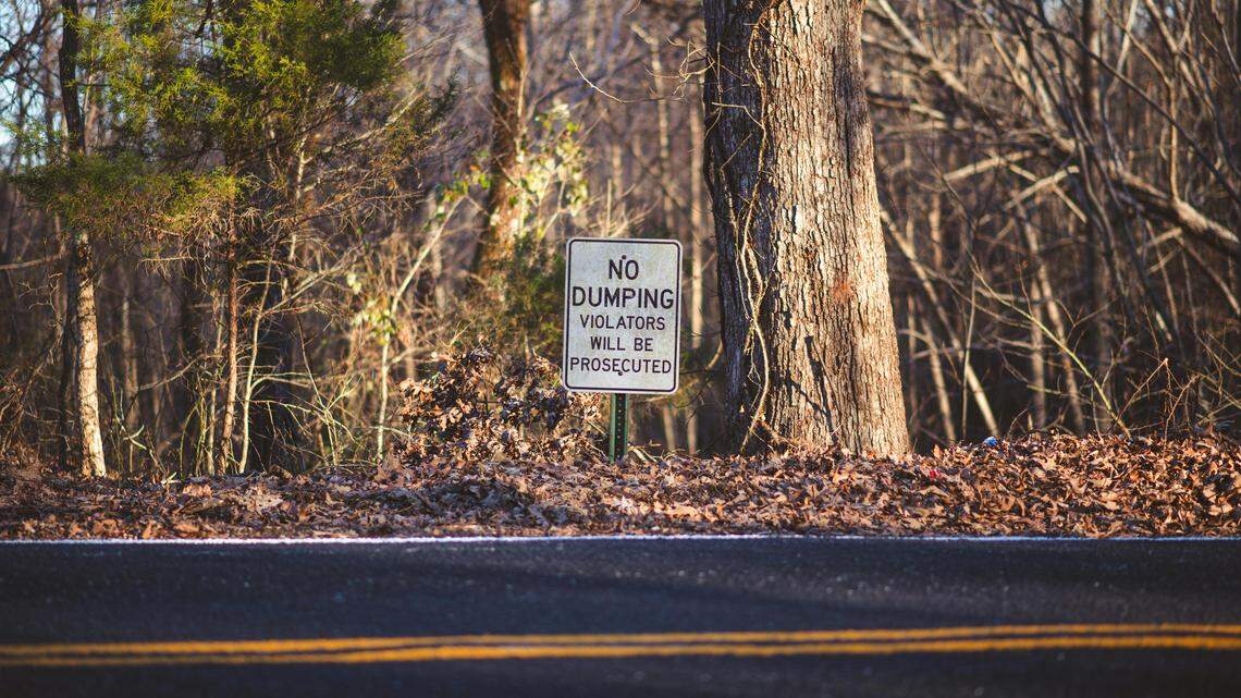 no dumping sign north carolina