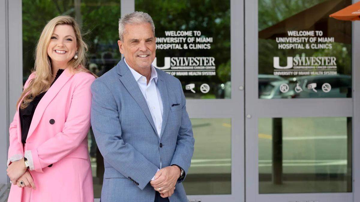 Amanda Millman, founder of South Florida’s Hospitality Health, and Stuart Kaufman, cancer patient and her customer, at the U Sylvester comprehensive care center in Plantation.
