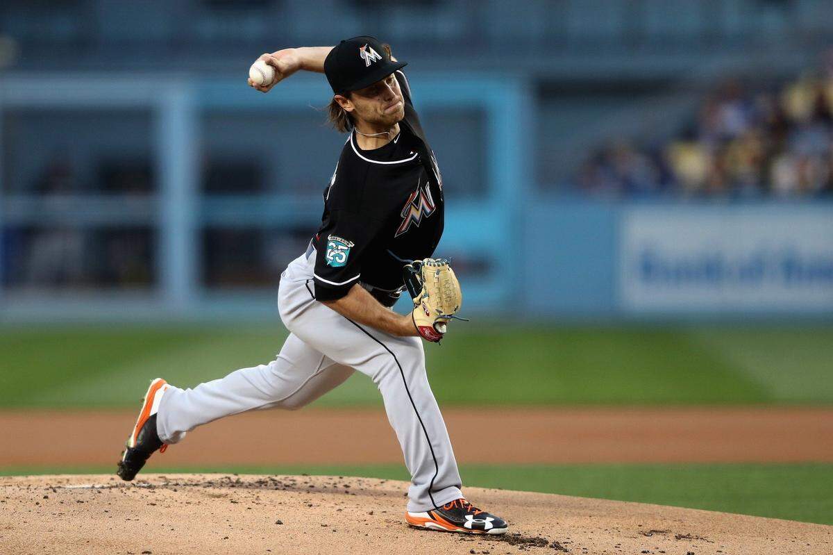 LOS ANGELES, CA - APRIL 24:  Dillon Peters #76 of the Miami Marlins pitches during the first inning of a game   against the Los Angeles Dodgers at Dodger Stadium on April 24, 2018 in Los Angeles, California.  (Photo by Sean M. Haffey/Getty Images)