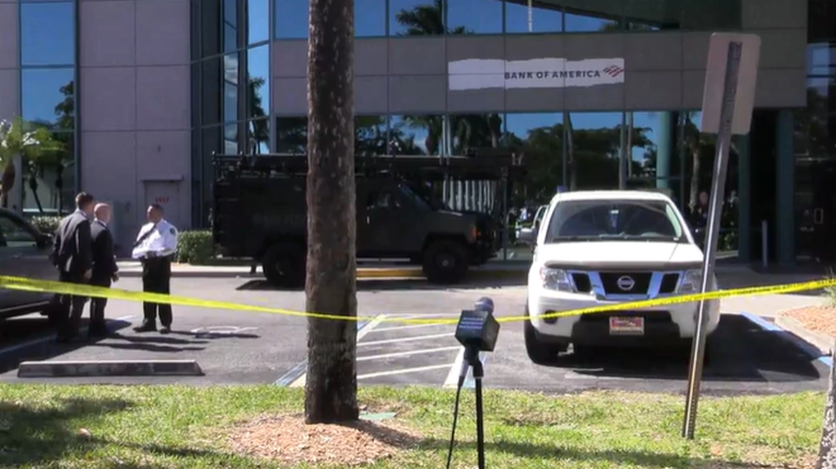 An unidentified man armed with a knife is accused of threatening to rob and bomb a Bank of America in Florida, a sheriff’s office said.
