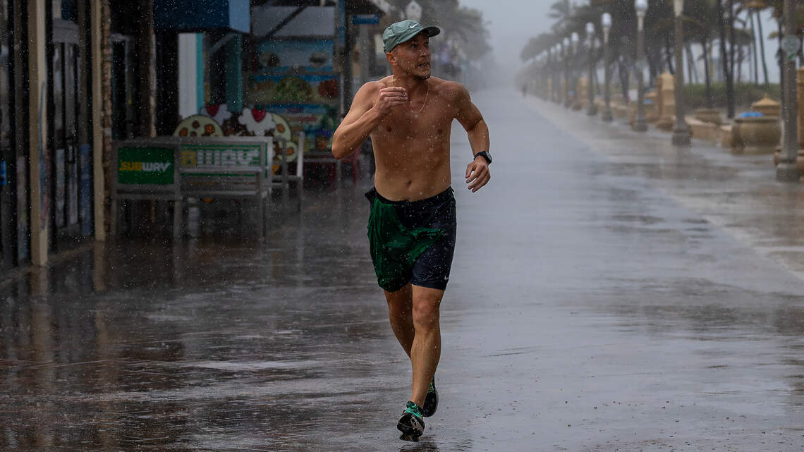 South Florida under flood watch amid rain deluge; Miami Beach opens 9 garages to residents