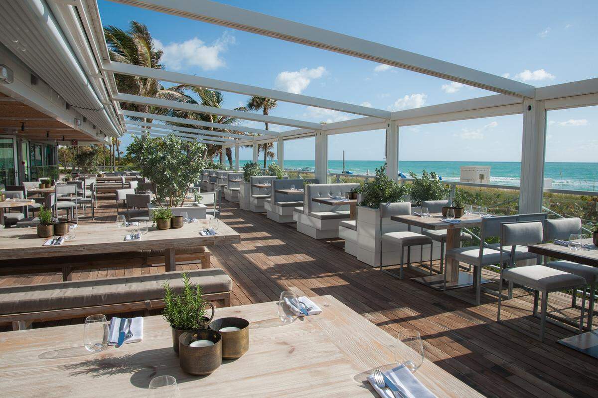 Enjoy Mother’s Day by the beach at Ocean Social by Tristen Epps at the Eden Roc Miami Beach.