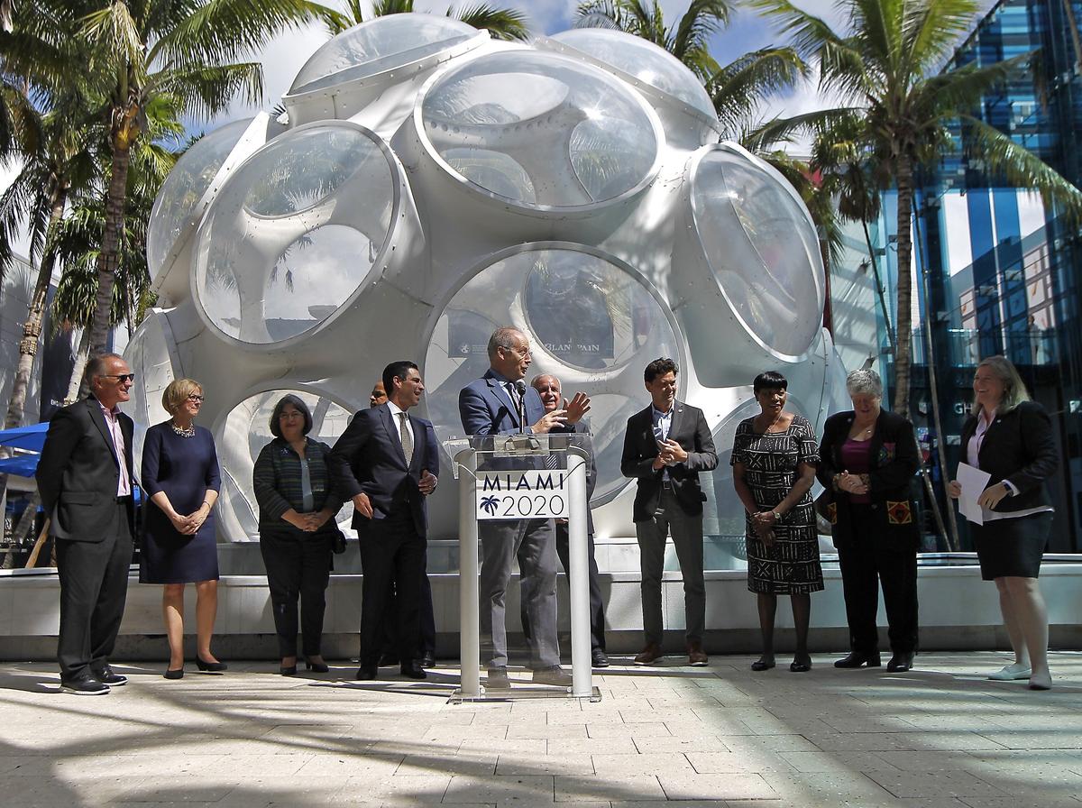 Miami-Dade leaders tout the county’s bid to host the 2020 Democratic National Convention on Thursday, Oct. 18, 2018. The head of the DNC site selection committee, Jess O’Connell, far right, gets the sales pitch from Miami Beach Mayor Dan Gelber, center, appearing with other mayors and commissioners in Miami’s Design District.
