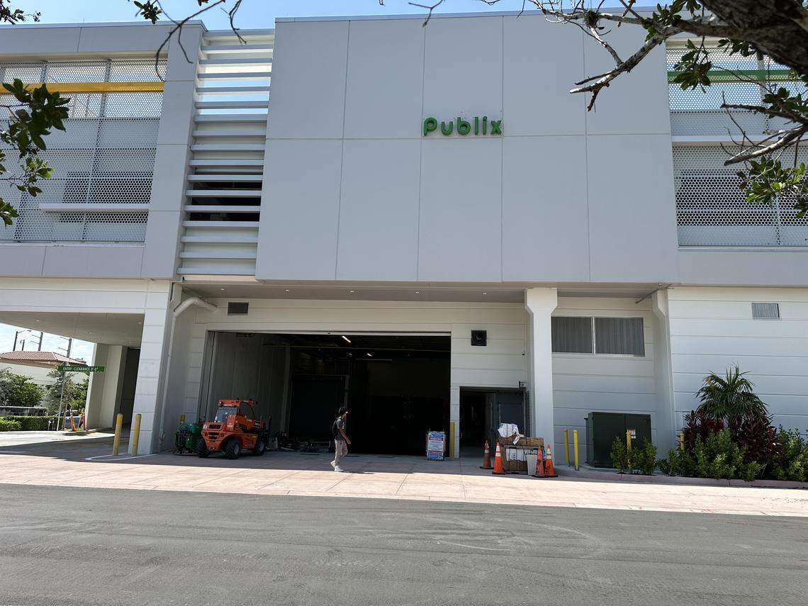A loading bay and parking garage is seen at the rear of a coming Riviera Plaza Publix in Coral Gables as construction begins to wrap a month before the store’s planned Sept. 25, 2025, opening.