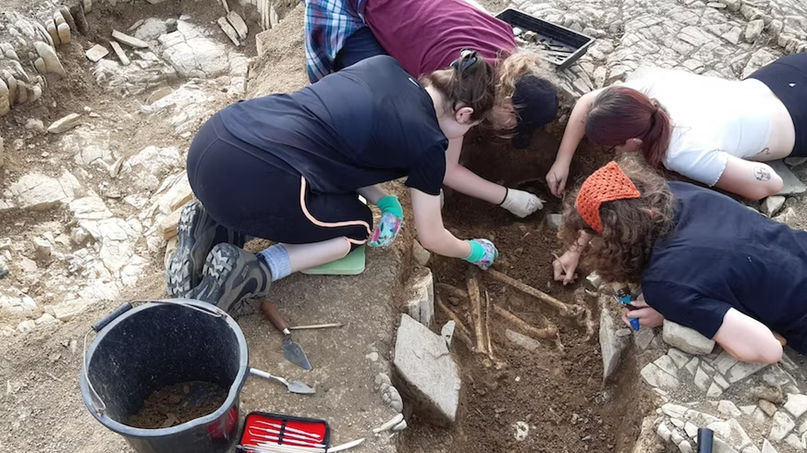 Archaeologists in Wales discovered a medieval cemetery with remains of an ancient graveside feast, according to Cardiff University.