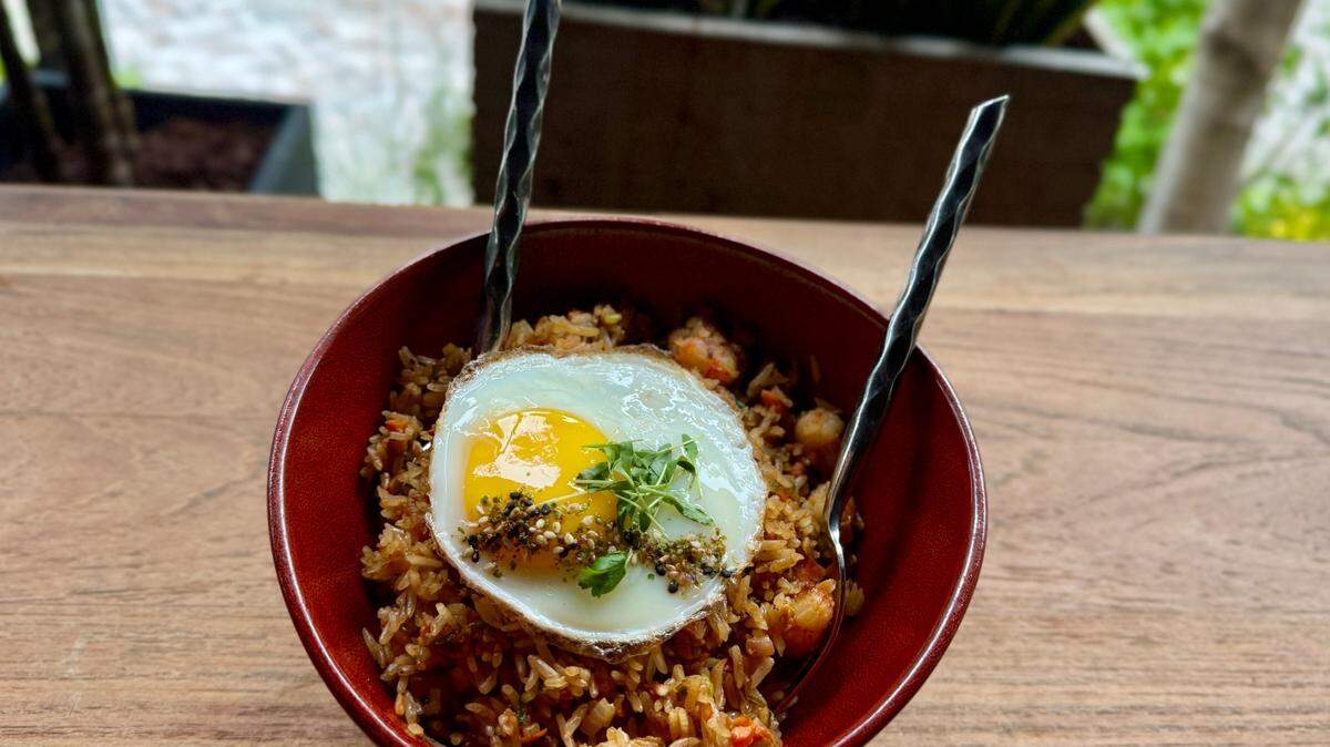 Fried rice at Tanuka River Landing.