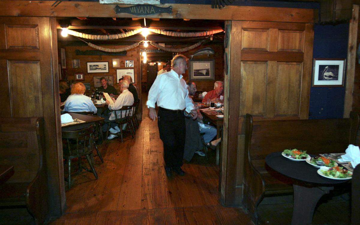 Cap’s has been around since 1928 and was, at one point, a casino and speakeasy. It’s now a restaurant on an island.
