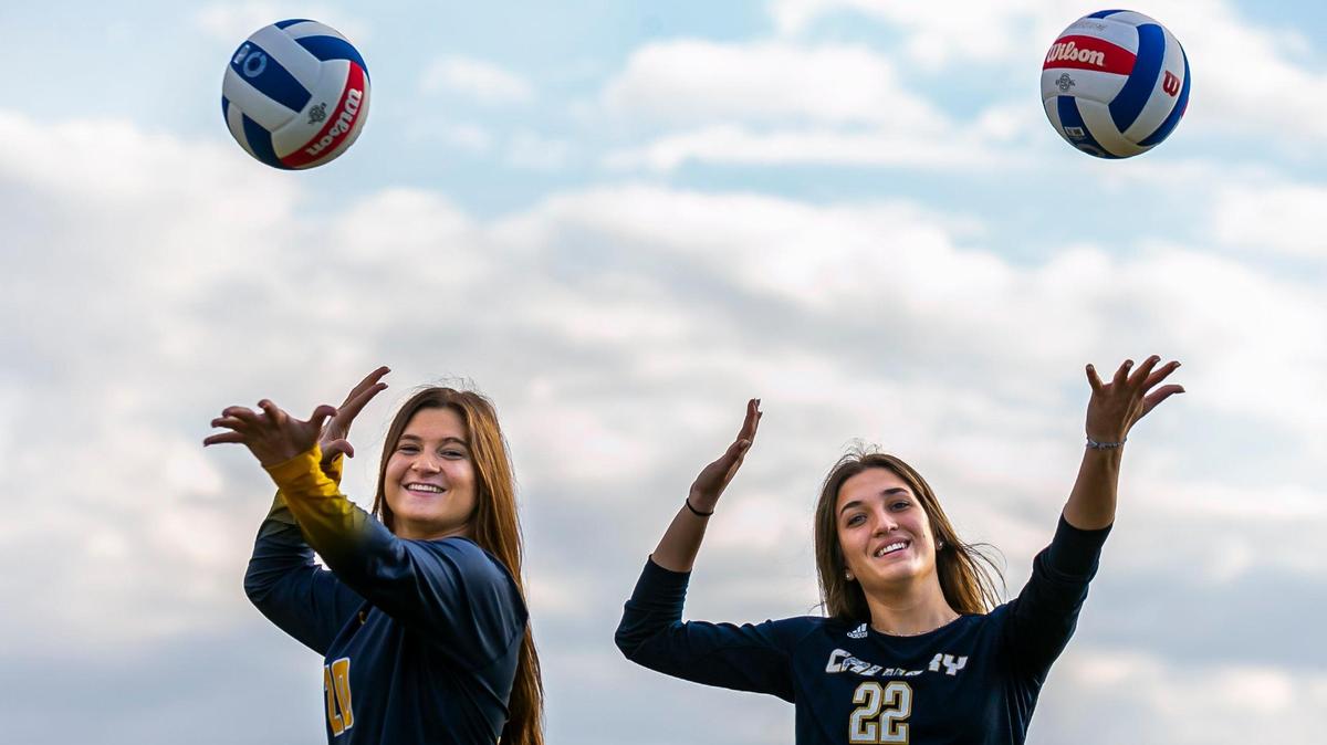 Broward Volleyball Players of the Year Kalin Hubbard, left, from St. Thomas Aquinas, and Taylor Bates, from Calvary Christian, are photographed at Brian Piccolo Park in Hollywood, Florida on Friday, January 7, 2022.