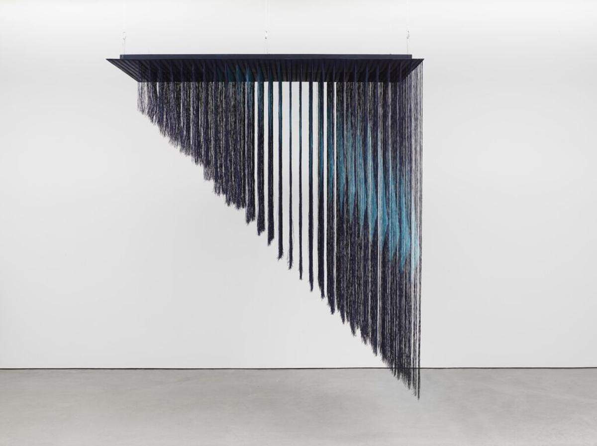 “Bruma D1,” 2018 Linen, gesso, acrylic, Japanese paper, and wood220 × 90 × 200 cm. Olga de Amaral. Casa Amaral, Bogotá.