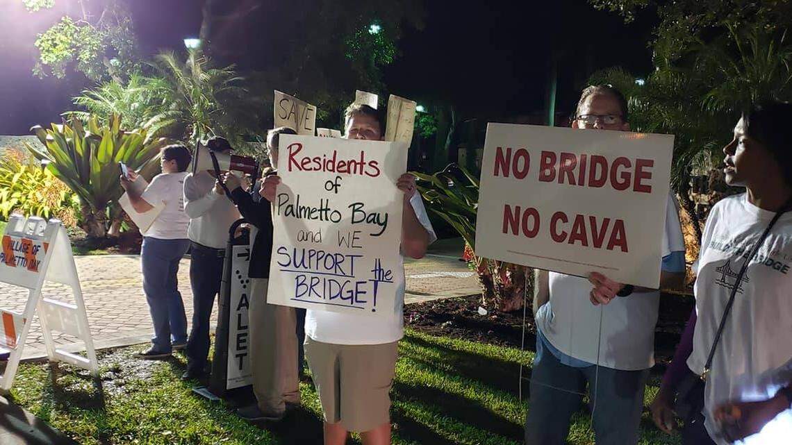 Palmetto Bay’s bridge fight gets a new spark: County hired contractor on FIU collapse
