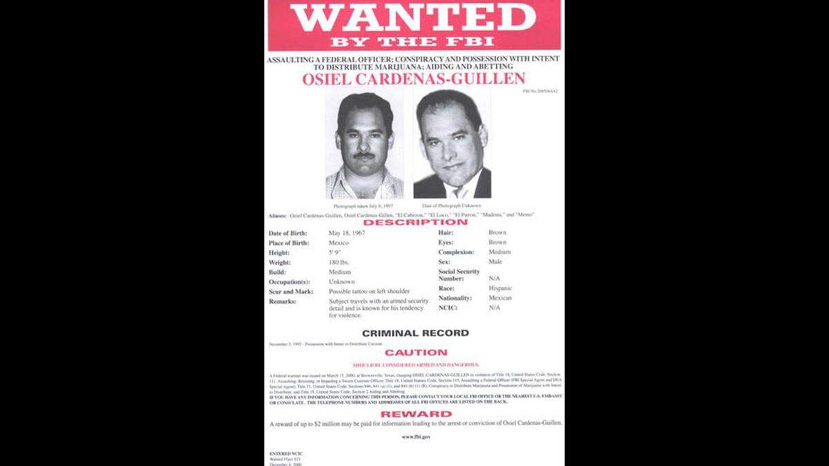 An FBI wanted poster seeking Osiel Cárdenas Guillén.