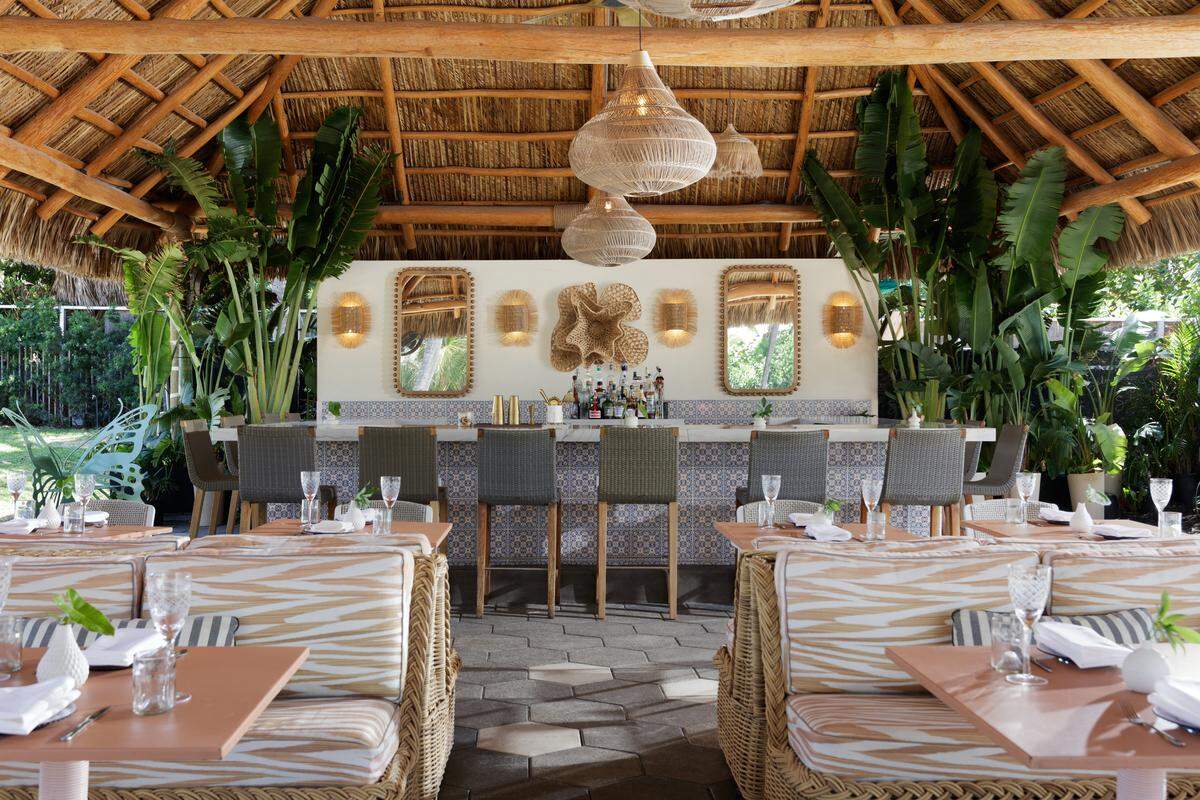 The bar at Solei Beach Club in Miami Beach.