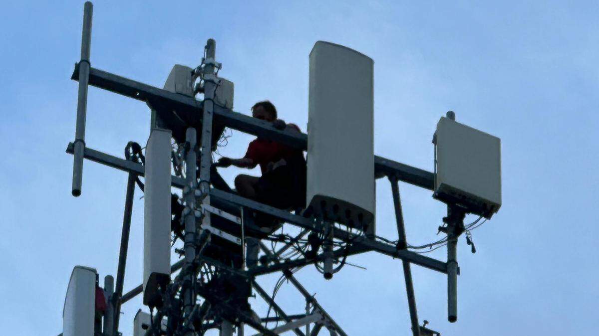 A man climbed a Miami cellphone tower at Northwest 13th Avenue and 29th Street in Allapattah on Wednesday, April 3, 2024, police said.
