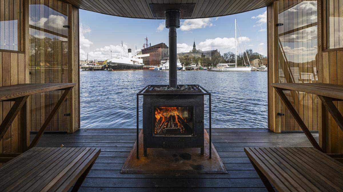A picture taken on May 5, 2023 shows the inside of the “Big Branzino”, a luxe floating sauna measuring 30 square metres, as it floats in the waters of the Swedish capital, Stockholm. In Sweden and Finland, some unusual saunas have been built in recent years, offering truly singular experiences.