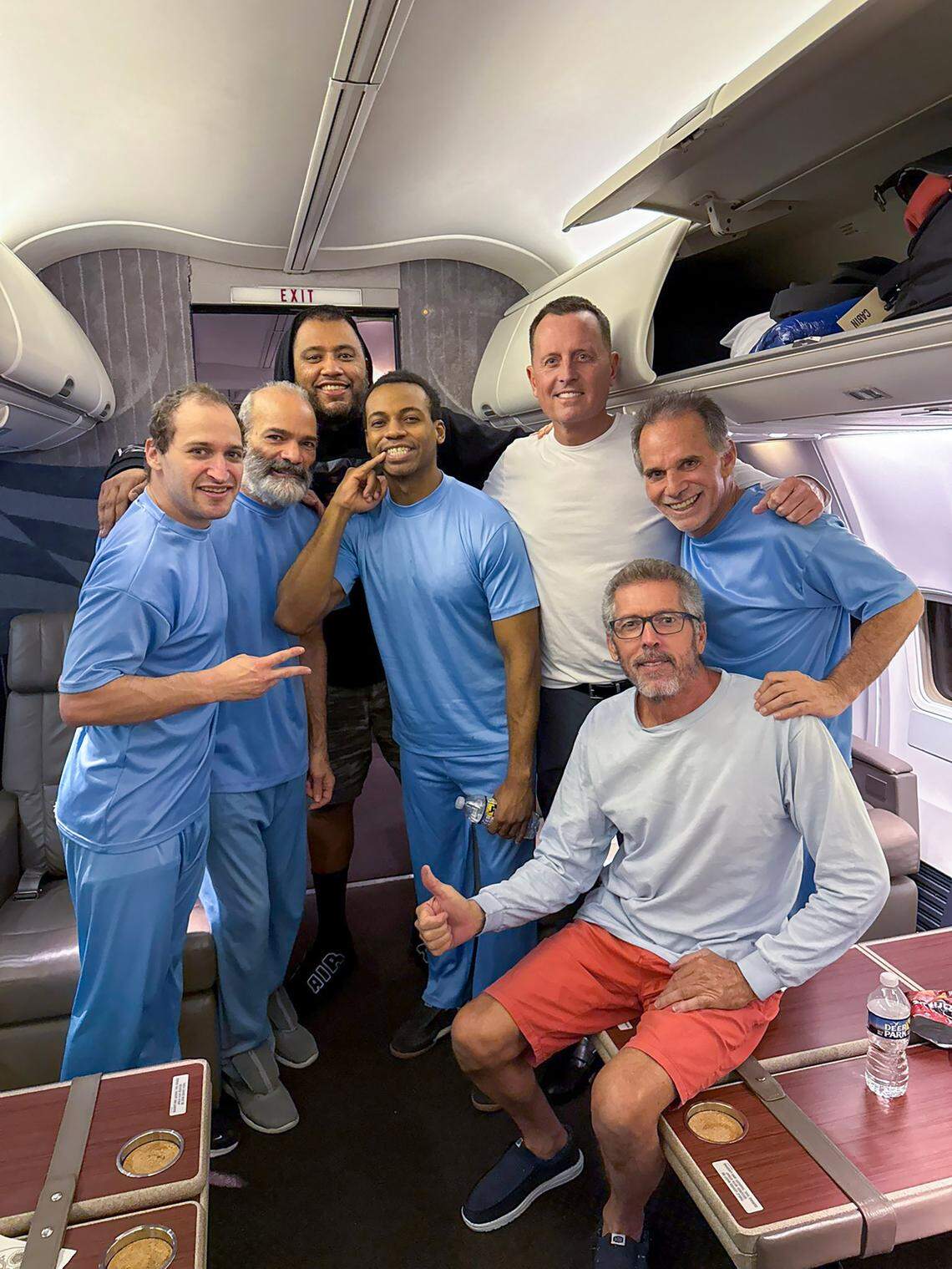 Six Americans recently detained in Venezuela were released by President Nicolás Maduro’s government after a meeting with a senior Trump administration official. U.S. President Donald Trump and special envoy Richard Grenell announced their release on social media, with Grenell sharing a photo on X of himself and the freed men aboard an aircraft
