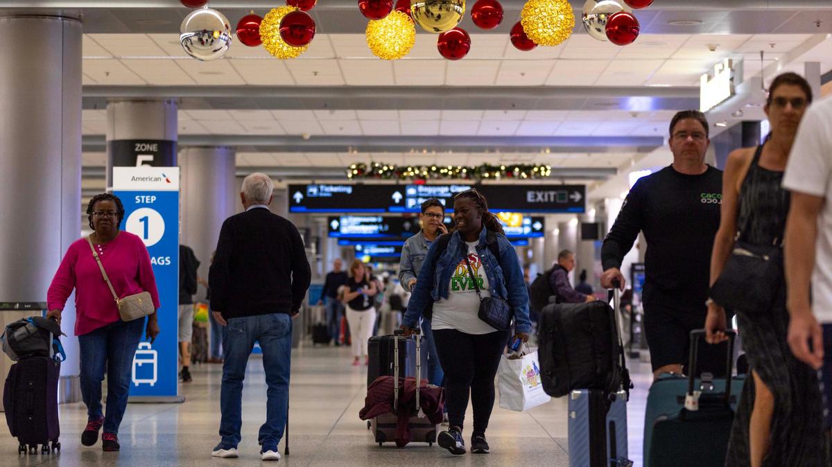 The terminal will be crowded during Thanksgiving week. Miami International Airport on Thursday, Nov. 21, 2024.