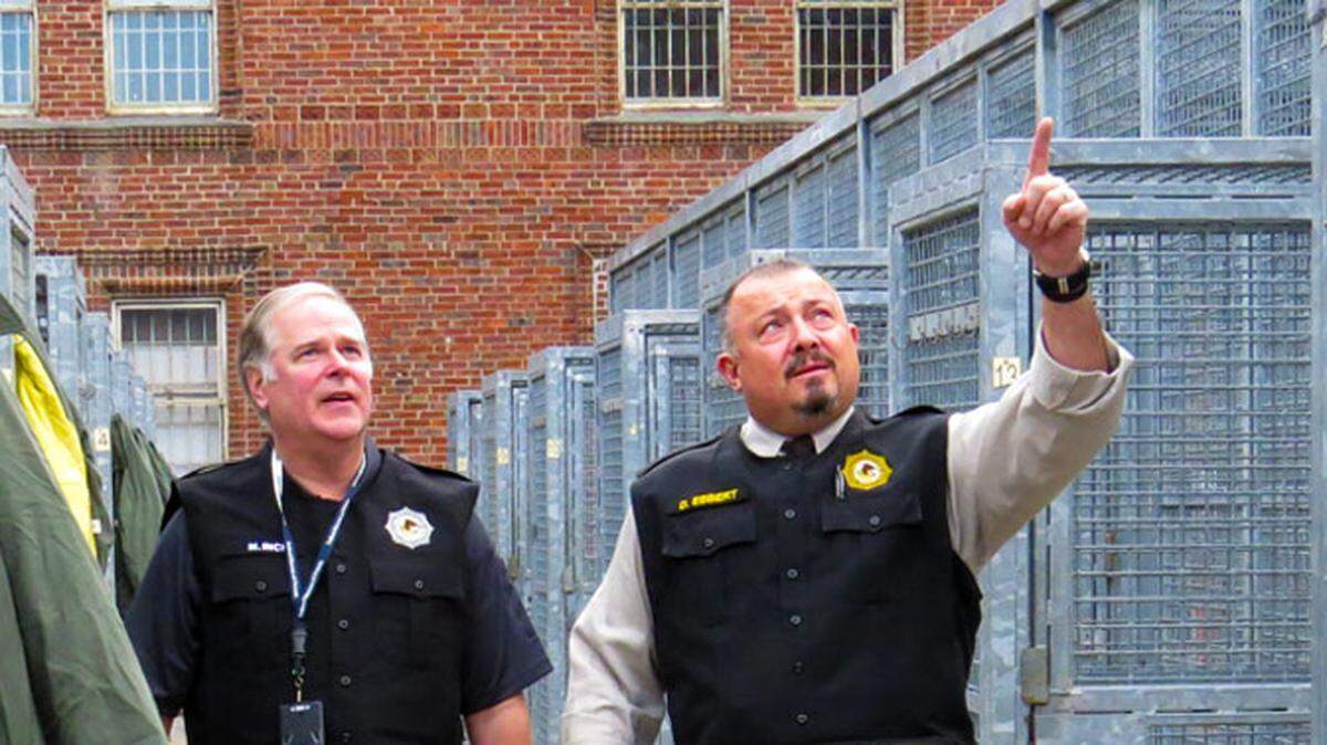 Bureau of Prisons Director Mark Inch, left, toured the Northeast Region facilities in Philadelphia with Northeast Regional Director Michael Carvajal In December 2017.