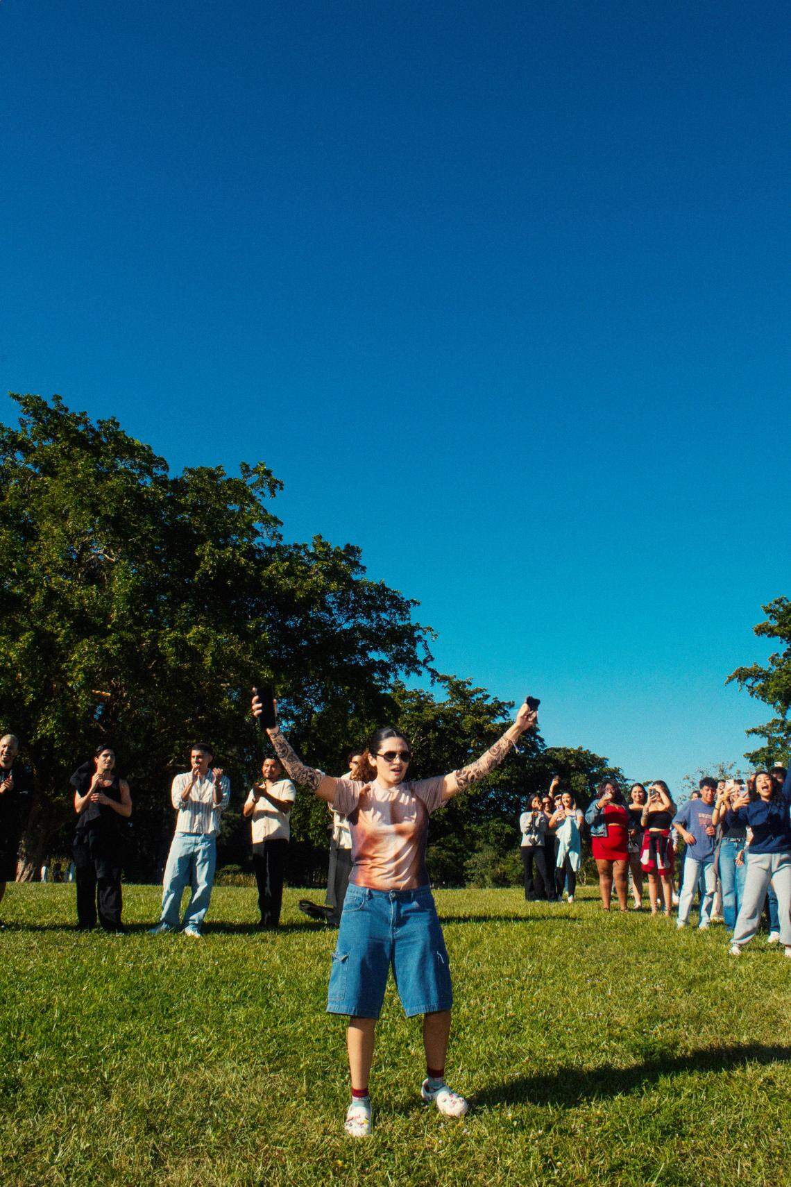 Vanessa Fernandez, 17, was a last-minute contender at the Rauw Alejandro look-alike contest in Tropical Park. The crowd cheered as she made a grand entrance.