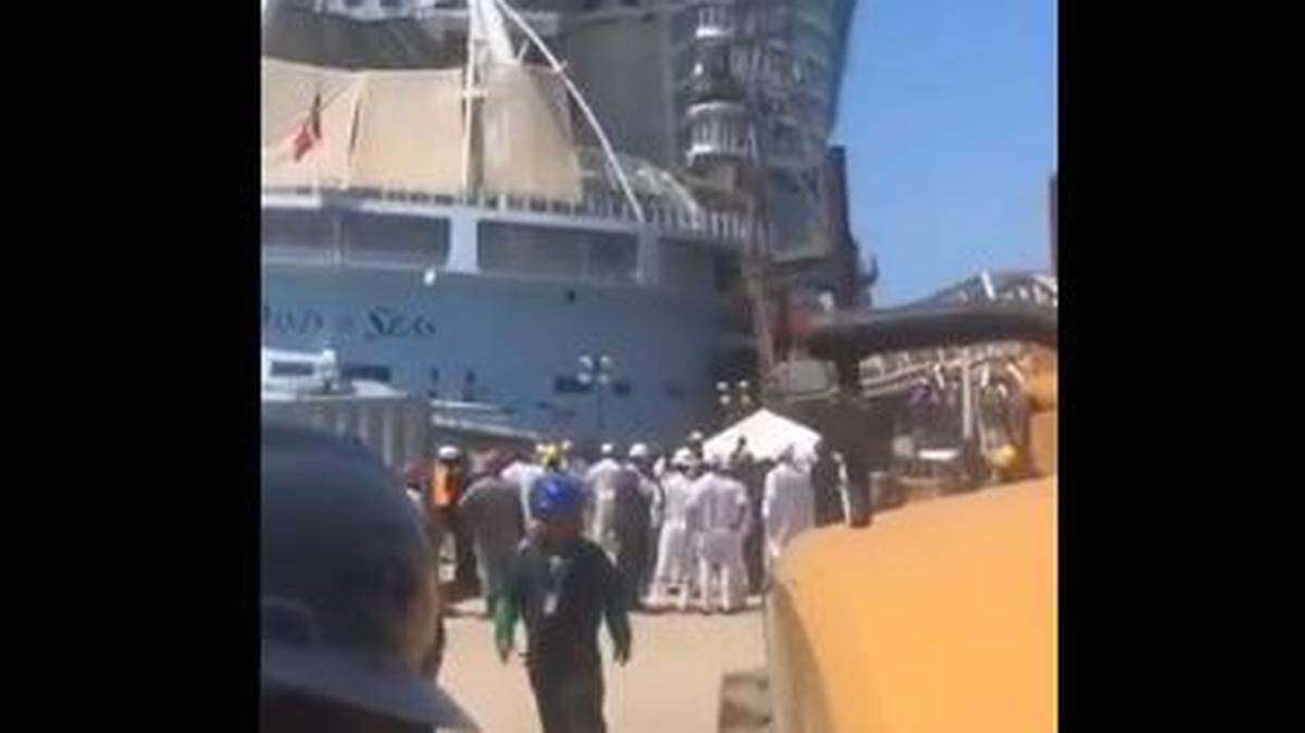Eight people were injured Monday after an accident at a shipyard in Grand Bahama where Royal Caribbean’s Oasis of the Seas ship was being worked on.