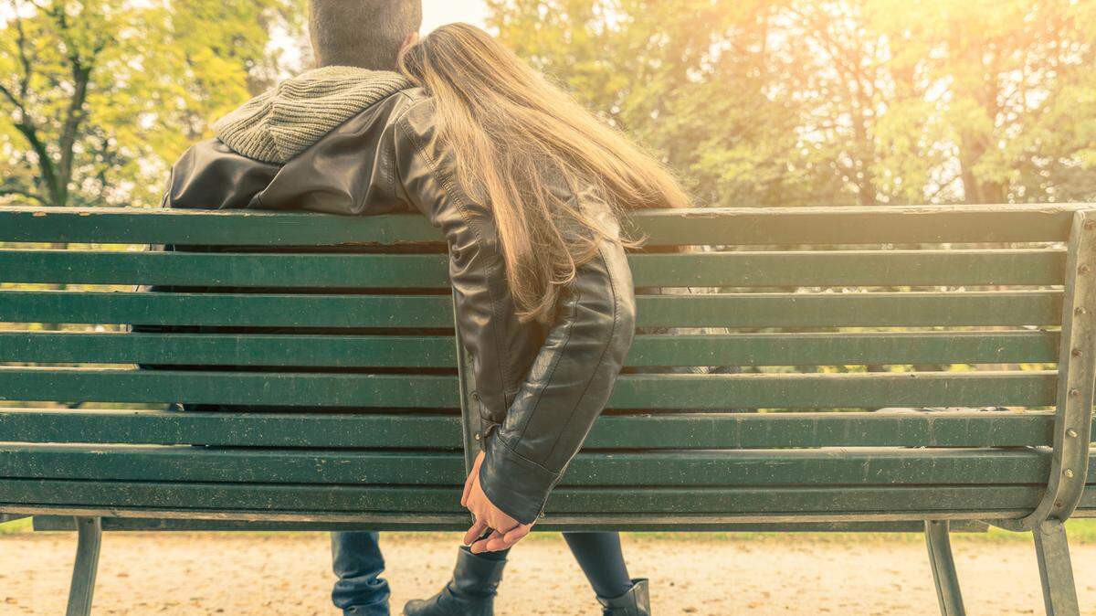 A new study says that having or pursuing sex with an ex does not impact a healthy “recovery” from a breakup. Researchers found that sleeping with an ex left people feeling more positive about life.