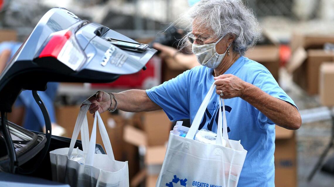At Miami’s Jewish Volunteer Center, all are welcome to do good deeds