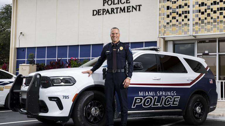 Un récord de arrestos migratorios sigue a Castillo desde Miami Springs hasta Doral