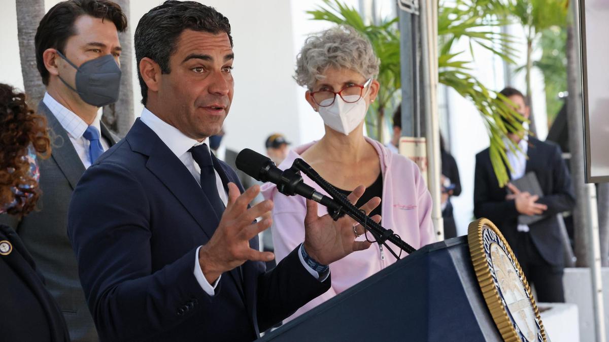 Miami Mayor Francis Suarez speaks during a press conference outside City Hall to announce an initiative to reduce homelessness on Thursday, Jan. 13, 2022.