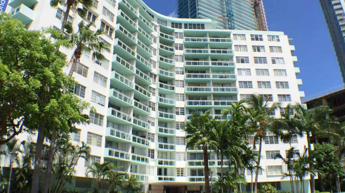 In a heated bidding war, one investor offered a time-sensitive proposal to condo owners in Bay Park Towers in Edgewater, but has fallen short of her goal.