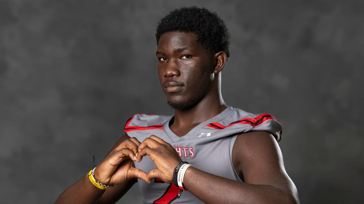 Monarch High School’s edge Romando Johnson