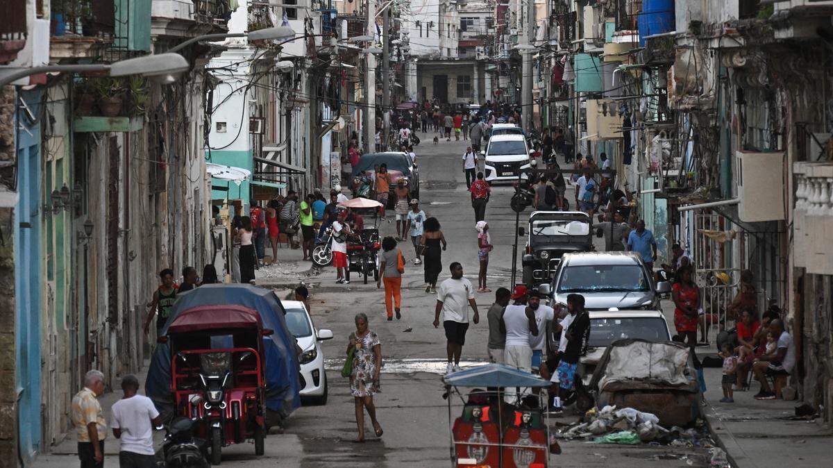View of a street in Havana during a blackout on March 16, 2026. Cuba suffered a widespread power cut against the backdrop of a severe crisis on the island.