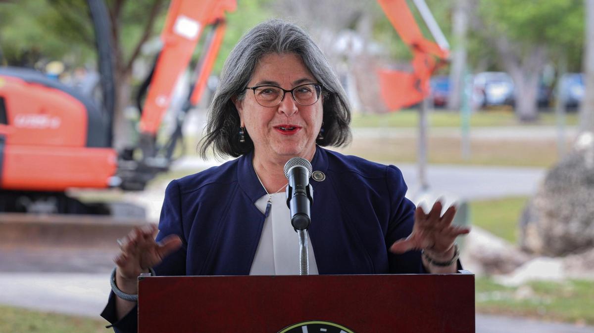 Mayor Daniella Levine Cava oversees the Department of Transportation and Public Works, but says she didn’t know about the agency’s plan to suspend transit fares for six weeks to promote the upcoming launch of the Better Bus route network. The loss of fares is expected to cost Miami-Dade about $9 million.